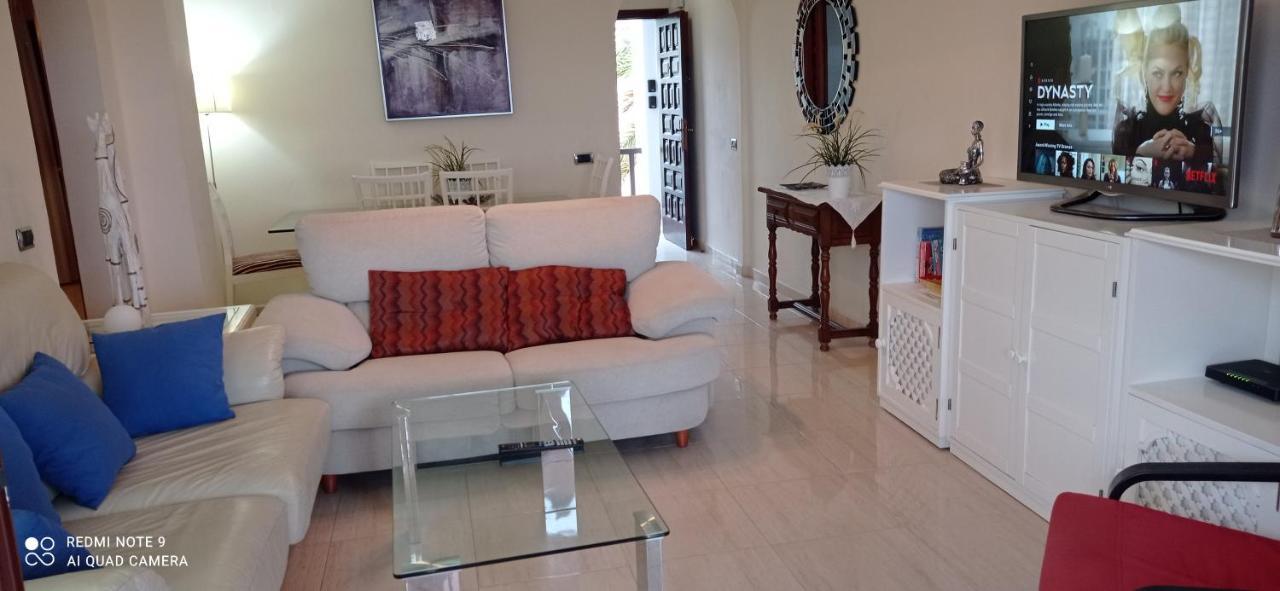 Apartment In Playa De Las Americas 1 エクステリア 写真
