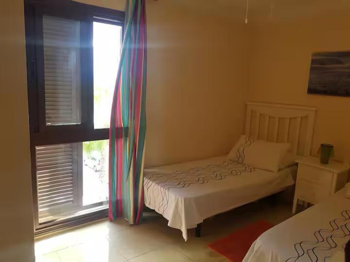 Apartment In Playa De Las Americas 1 部屋 写真