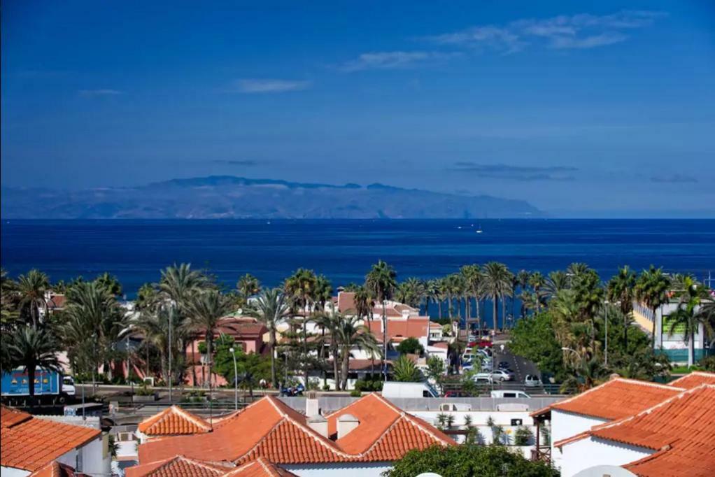 Apartment In Playa De Las Americas 1 エクステリア 写真