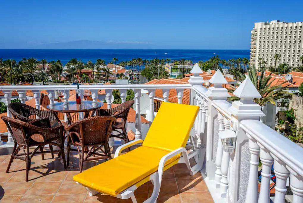 Apartment In Playa De Las Americas 1 エクステリア 写真