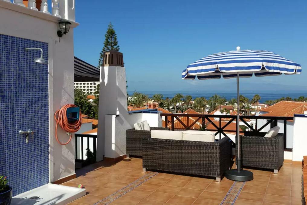 Apartment In Playa De Las Americas 1 エクステリア 写真